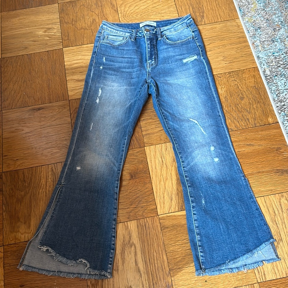 Flying Monkey Crop flare jeans with Split hem